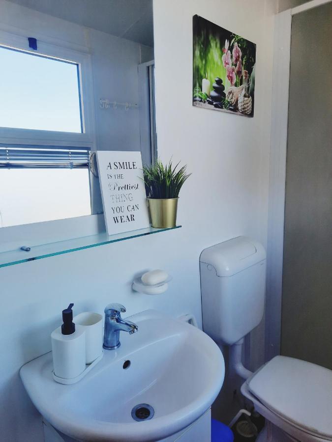 Mobile Home Fantasea 诺维·维诺多尔斯基 外观 照片
